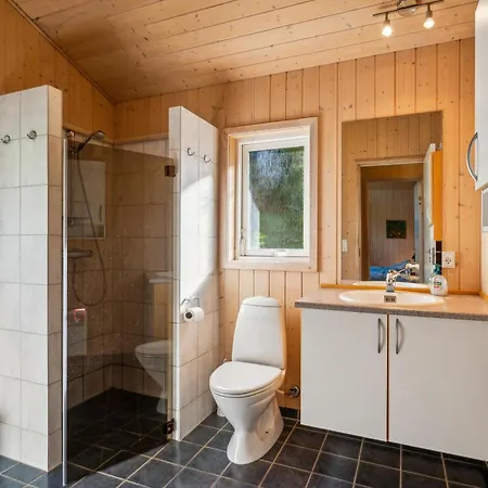 Cozy In Scenic Surroundings Close To Ebeltoft, Holiday home Ebeltoft